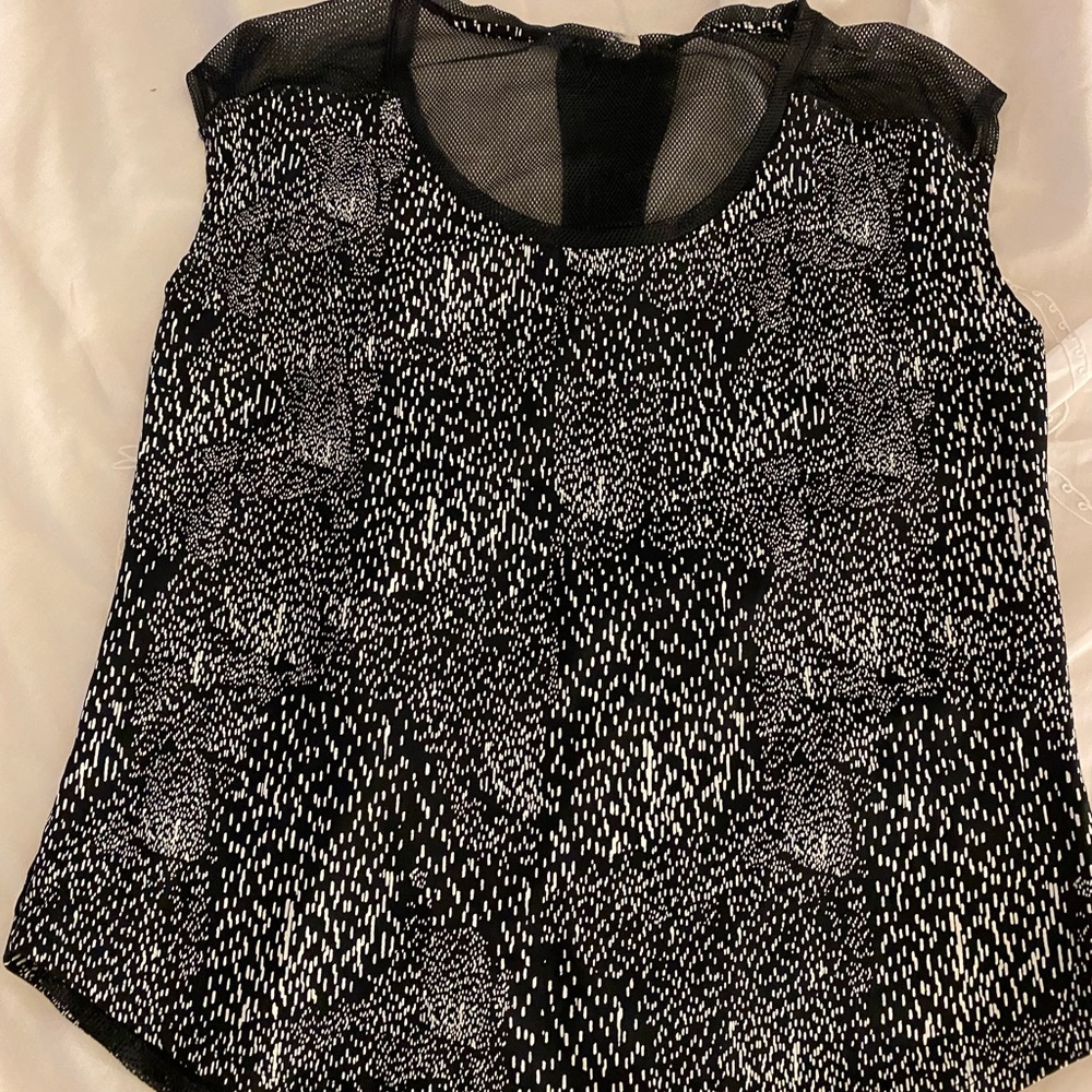 FABLETICS Vanessa Work Out Top Shirt Size Large Mesh Back Retails